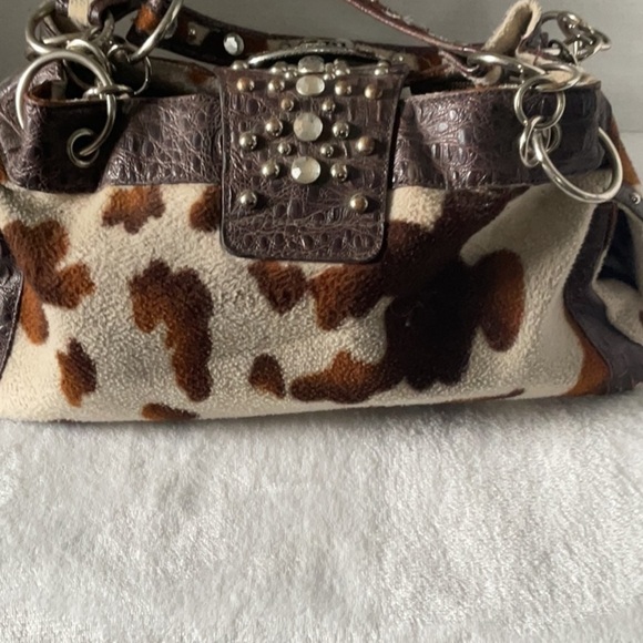 Cow Print Brown and Cream Shoulder Bag with Western Glam - Picture 4 of 7